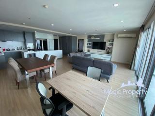 3 Bedrooms Condo For Sale in Sky Walk Residence, Phra Khanong Nuea, Watthana, Bangkok