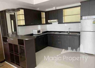 2 Bedroom Condo For Sale in Monterey Place Sukhumvit 16, Khlong Toei, Bangkok