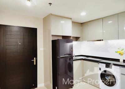 2 Bedrooms Condo For Sale in Belle Grand Rama 9, Huai Khwang, Bangkok