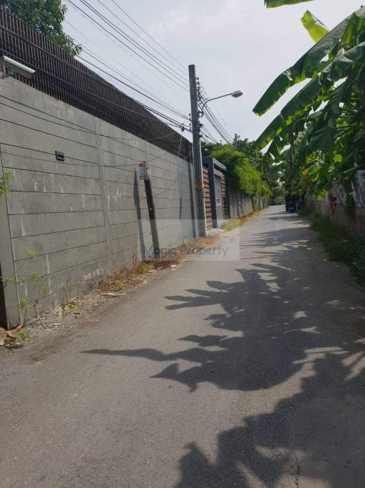 House (Building) with Land 1 Rai For Sale, Nong Bon, Prawet, Bangkok