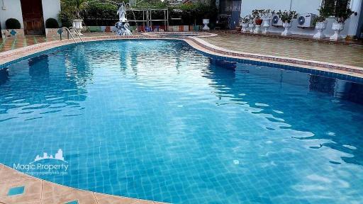 7 Bedrooms Pool Villa House For Sale in Nong Pla Lai, Bang Lamung, Chonburi