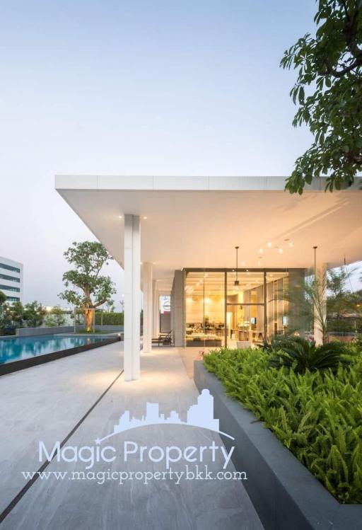 5 Bedrooms Luxury Single house for Sale in Parc Priva, Huai Khwang, Bangkok