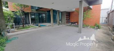 4 Bedroom Single House For Sale in Soi Phahon Yothin 8, Phaya Thai, Bangkok