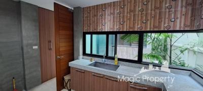 4 Bedrooms Single House For Sale in Soi Phahon Yothin 8, Samsen Nai, Phaya Thai, Bangkok