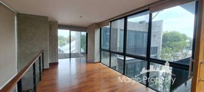 4 Bedrooms Single House For Sale in Soi Phahon Yothin 8, Samsen Nai, Phaya Thai, Bangkok