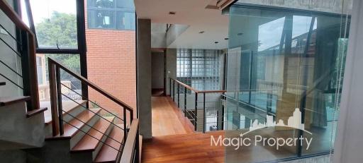 4 Bedrooms Single House For Sale in Soi Phahon Yothin 8, Samsen Nai, Phaya Thai, Bangkok