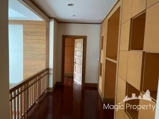 5 Bedroom Single House For Sale on Krung Thep Kritha Rd, Saphan Sung, Bangkok