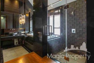 5 Bedroom Single House For Sale in Nuanchan, Bueng Kum, Bangkok