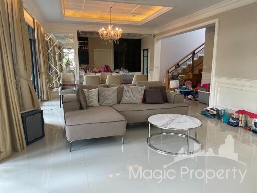 3 Bedrooms Single house for Sale in The Plam Patthanakarn, Bangkok