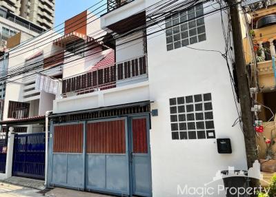 5 Bedrooms Townhouse For Sale Sukhumvit 39, Khlong Tan Nuea, Watthana, Bangkok