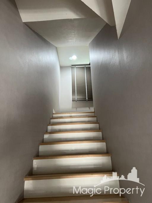 3 Bedroom Townhouse For Sale in Baan Klang Muang Rama 9 - Ramkhamhaeng, Phlabphla, Wang Thonglang, Bangkok