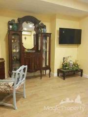 Townhouse for Sale in Yenakart Residence, Chong Nonsi, Yan Nawa, Bangkok