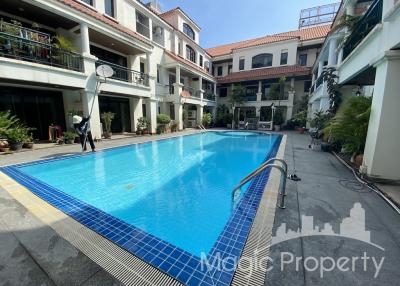 3 Bedrooms Townhouse for Sale in Private Sukhumvit Thonglor 13, Bangkok