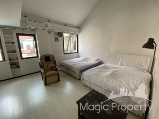 3 Bedrooms Townhouse for Sale in Private Sukhumvit Thonglor 13, Bangkok