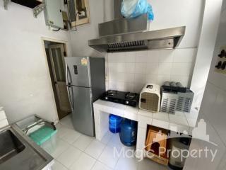 3 Bedrooms Townhouse for Sale in Private Sukhumvit Thonglor 13, Bangkok