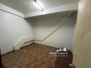 Commercial Building For Sale at Soi Sukhumvit 38(Saen Sabai8), Khlong Toei, Bangkok