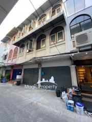 Commercial Building For Sale at Soi Sukhumvit 38(Saen Sabai8), Khlong Toei, Bangkok