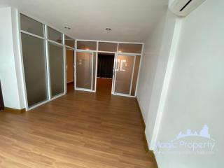 Home Office for Sale in The Enterprize Park, Bang Kaeo, Samut Prakan