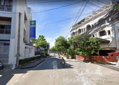 Commercial Building for Sale 5 Storey on Sukhumvit 101, Khwaeng Bang Chak, Khet Phra Khanong, Bangkok