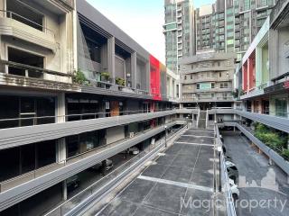 5 floors Building For Sale in Park Avenue Sukhumvit 63 (Ekkamai), Khlong Tan Nuea, Watthana, Bangkok