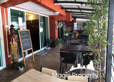 Retail Space For Rent in Sukhumvit 48, Phra Khanong, Khlong Toei, Bangkok