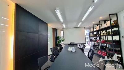 Commercial Building on Ratchadaphisek Road For Rent, Chan Kasem, Chatuchak, Bangkok