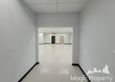 Office Space For Rent in RS Tower Ratchadaphisek Road, Din Daeng, Bangkok.