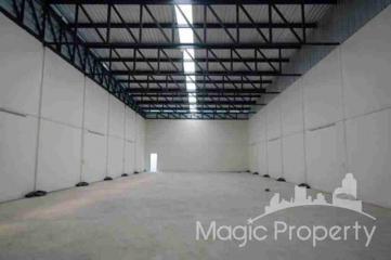 Mini Factory & Warehouse Usable Area 868 Sqm For Rent in Bangsao Thong