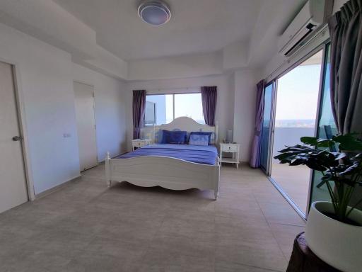 1 Bedroom Condo in Grand View Condo Na Jomtien C010826