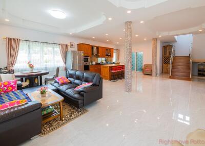 5 Bed House For Sale In Huay Yai