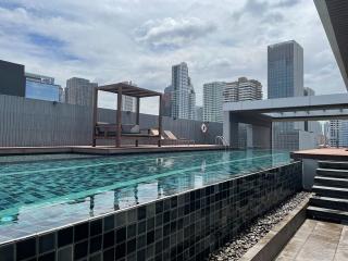 For RENT : Urbana Sukhumvit 15 / 2 Bedroom / 2 Bathrooms / 102 sqm / 36000 THB [R11734]