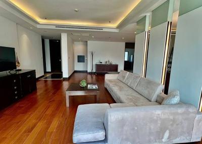 For RENT : Royal Residence Park / 4 Bedroom / 3 Bathrooms / 275 sqm / 170000 THB [10843744]