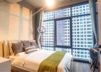 2 Bedrooms 2 Bathrooms Size 86sqm. Lofts Asoke for Rent 75,000 THB for Sale 19.2mTHB