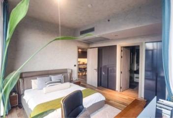 2 Bedrooms 2 Bathrooms Size 86sqm. Lofts Asoke for Rent 75,000 THB for Sale 19.2mTHB