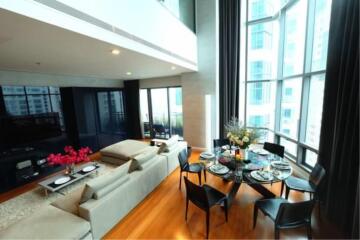 3 Bedrooms 3 Bathrooms Size 189.39sqm. Bright Sukhumvit 24 for Sale 35.5mTHB