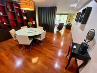 2 Bedrooms 2 Bathrooms Size 110sqm. Urbana Sukhumvit 15 for Sale 10.5mTHB