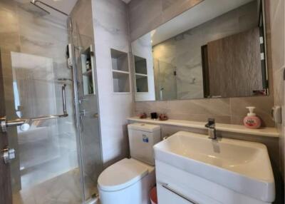 1 Bedroom 1 Bathroom Size 42sqm Rhyhtm Ekamai for Rent 42,000THB