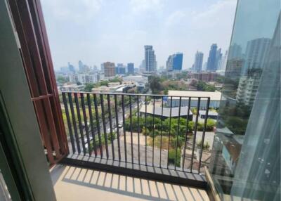 1 Bedroom 1 Bathroom Size 42sqm Rhyhtm Ekamai for Rent 42,000THB