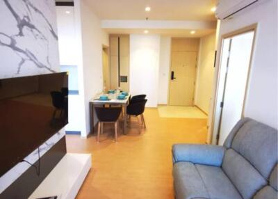 2 Bedrooms 2 Bathrooms Size 60sqm. Maru Ekkamai 2 for Rent 55,000 THB