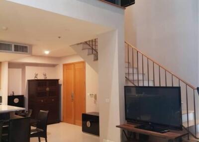 1 Bedroom 1 Bathroom Size 90sqm The Emporio Place for Rent 65,000THB