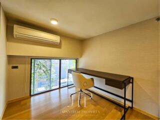 3 bedrooms 2 bathrooms size 130sqm. Siamese Exclusive 31 for Rent 100,000 THB
