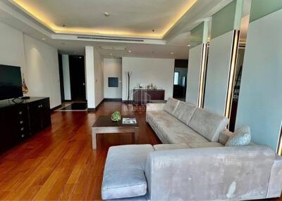 For Rent Luxury 275sqm 4 Bed 3 Bath Condo Royal Residence Park 200m from Lumpini Park