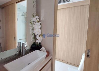 1 Bedroom Condo in The Riviera Wong Amat Beach Wongamat C009693