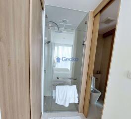 1 Bedroom Condo in The Riviera Wong Amat Beach Wongamat C009693