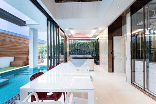 Exquisite Urban Oasis: Luxurious House with Pool in the Heart of Bangkok - 920071001-10961