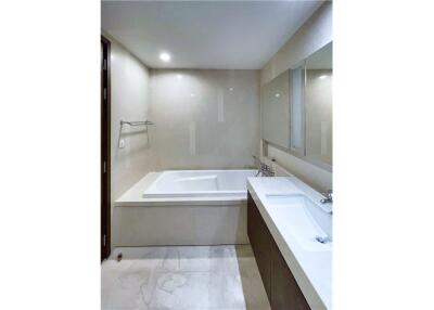 Brand new unit 1 bedroom on 8th floor un blocked view FOR RENT - 920071001-10981