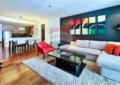 Experience Luxury Living: Stunning 2 Bedrooms with Spacious Terrace in Thonglor