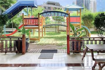 For Rent 3 Beds + 2 livng rooms Apartment Sukhumvit 30