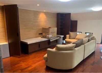 Spacious 4-Bedroom Townhouse for Rent in Sukhumvit with Easy Access to BTS Thonglor - 920071001-10970