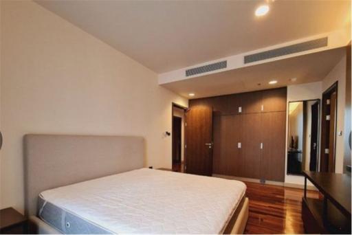 Experience Modern Living with Spacious 4-Bedroom Units and Open Kitchen in Sukhumvit 30 - 920071001-10959